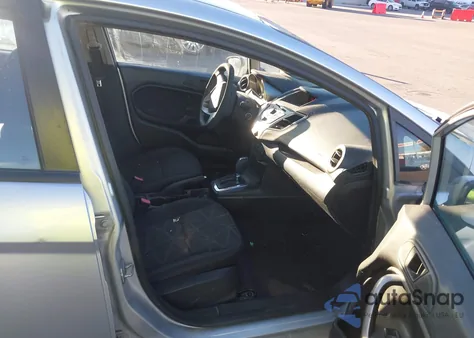 2011 Ford Fiesta Se z USA, uszkodzony, nr VIN 3FADP4BJ1BM204998